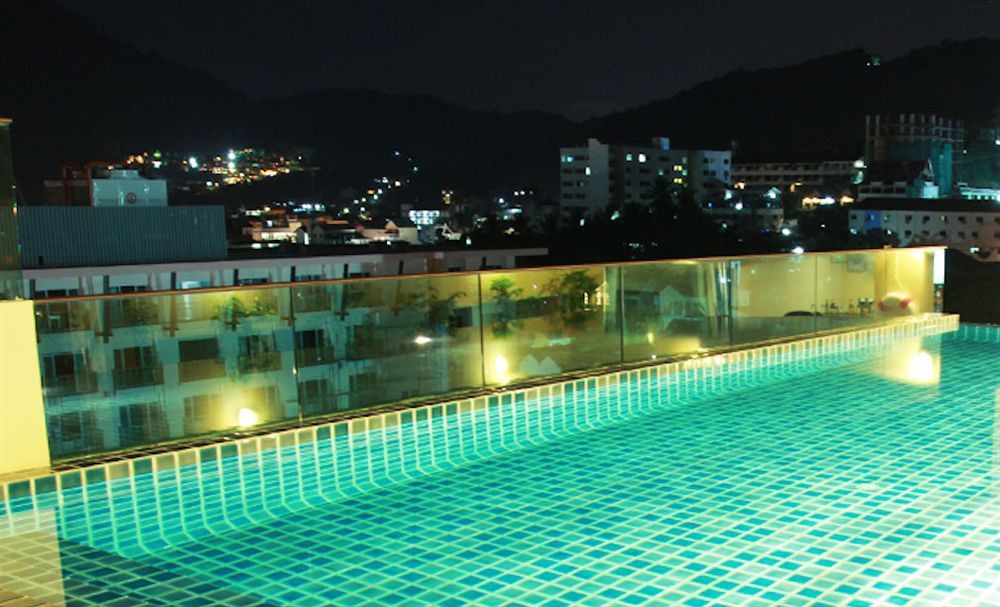 Icheck Inn Central Patong Экстерьер фото